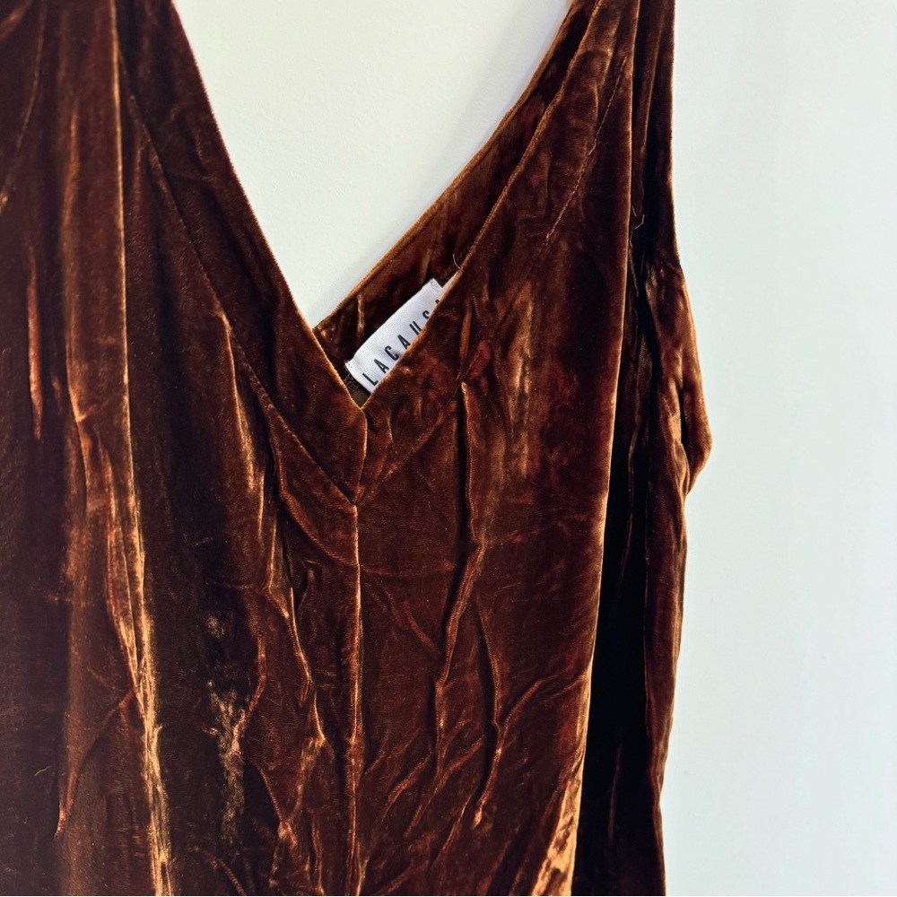 La Causa Brown Velvet Santa Jumpsuit Romper Jumper size Small, fits 4-6